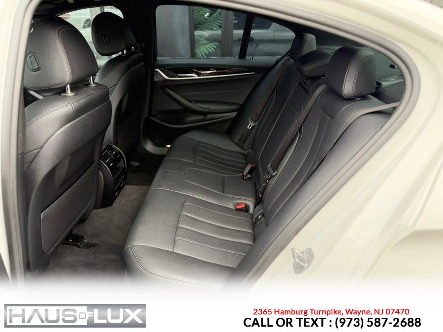 Used 2021 BMW 530i xDrive w/ Convenience Package AWD/4WD image 12
