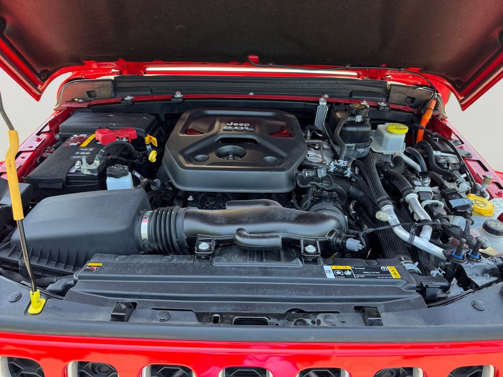 Used 2022 Jeep Wrangler Unlimited Sahara image 9