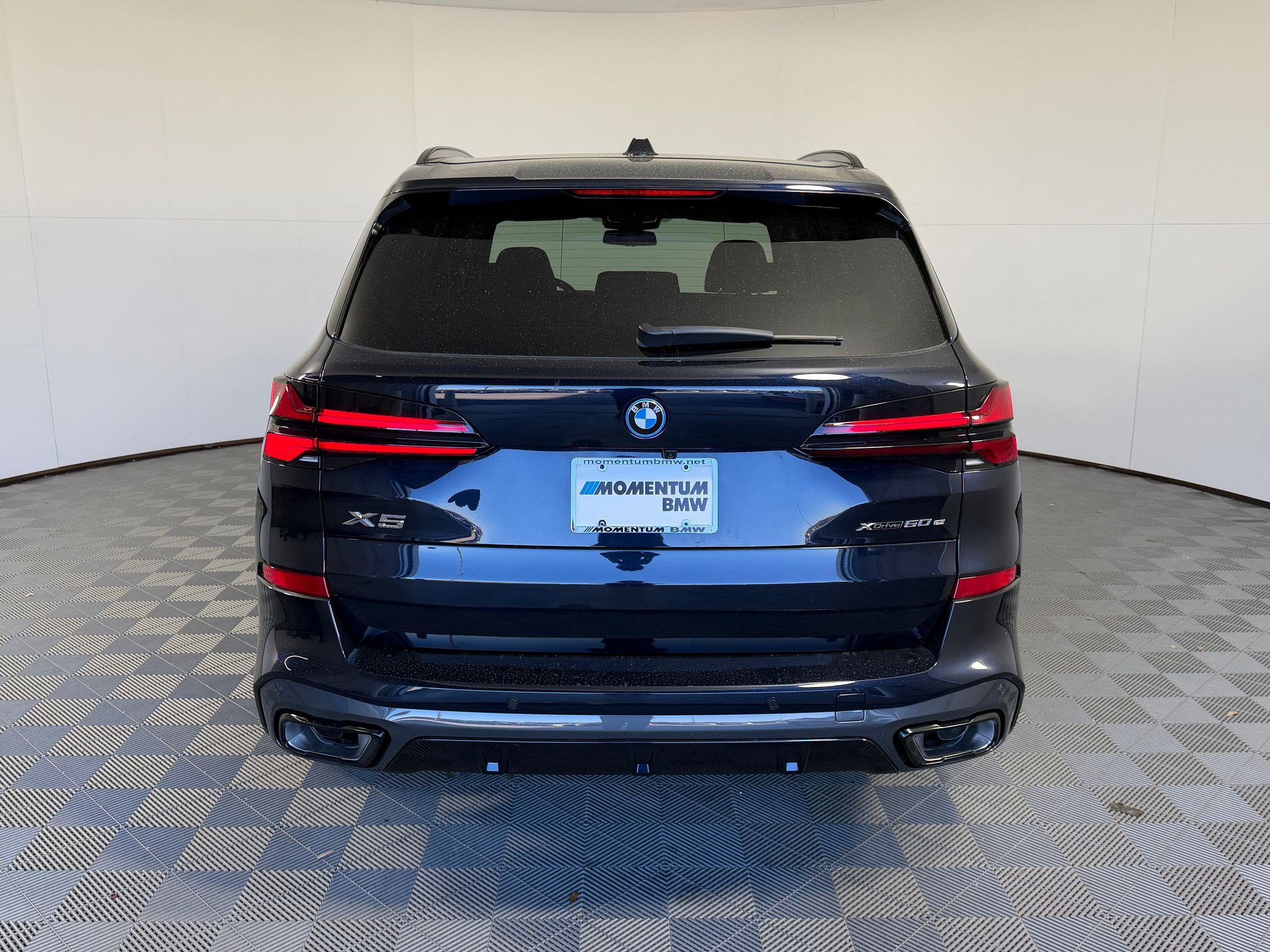 New 2026 BMW X5 xDrive50e image 10