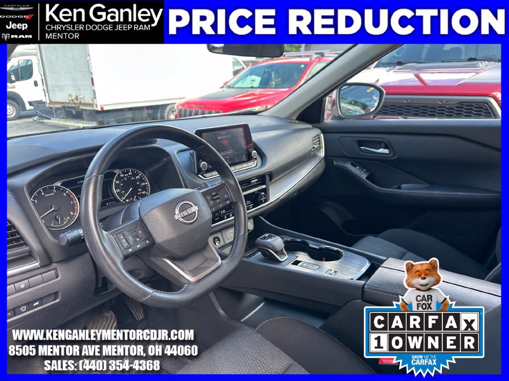 Used 2025 Nissan Rogue SV FWD image 19