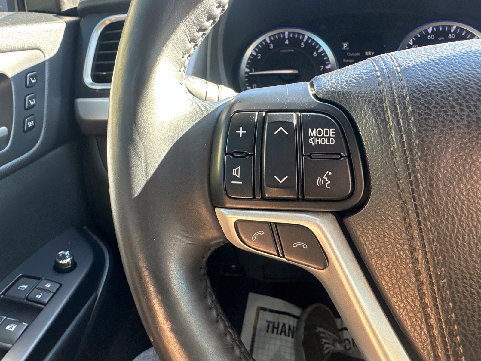 Used 2017 Toyota Highlander Limited Platinum FWD image 56