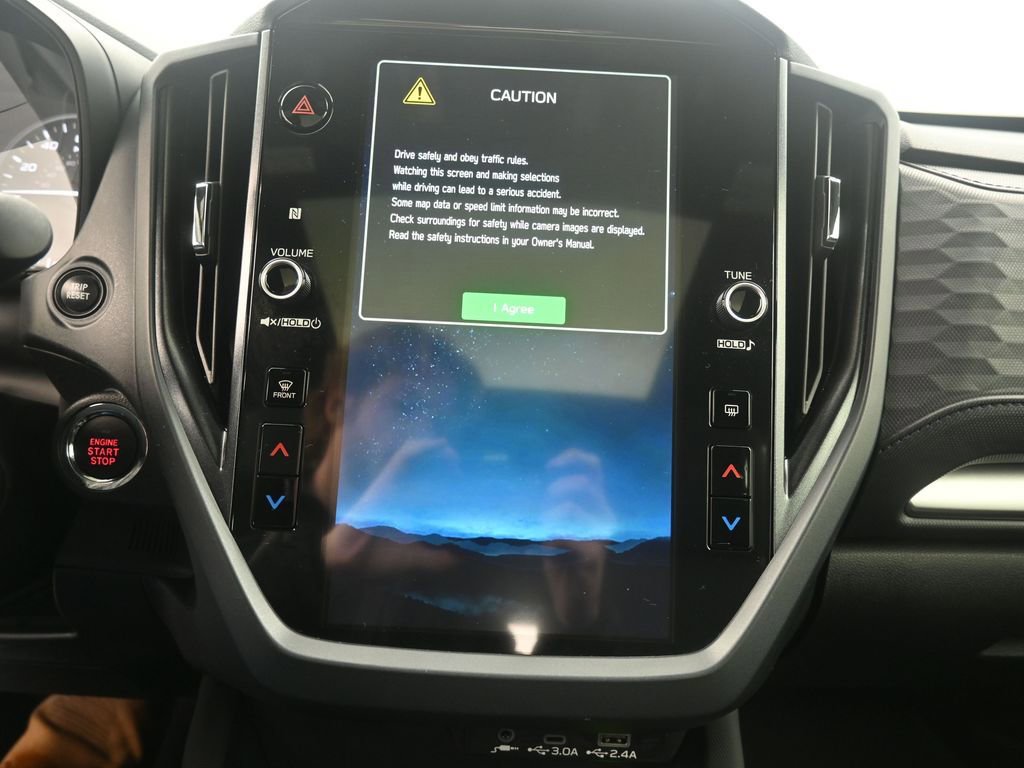 Used 2025 Subaru Forester Premium w/ Convenience Package #2 image 10