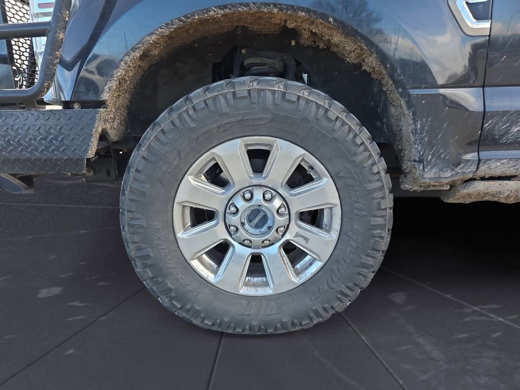 Used 2022 Ford F250 Platinum w/ FX4 Off-Road Package image 14
