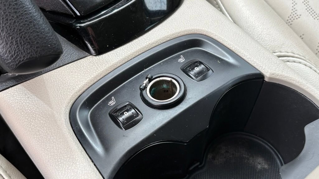 Used 2014 Ford Focus Electric Hatchback FWD image 39