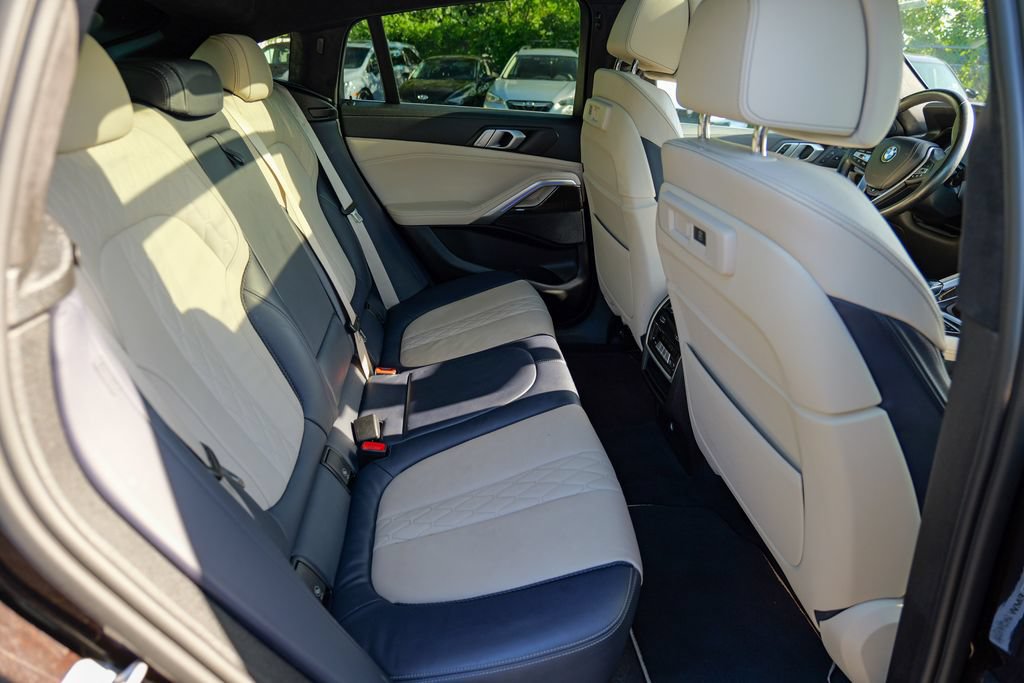 Used 2021 BMW X6 xDrive40i w/ Premium Package 2 AWD/4WD image 29