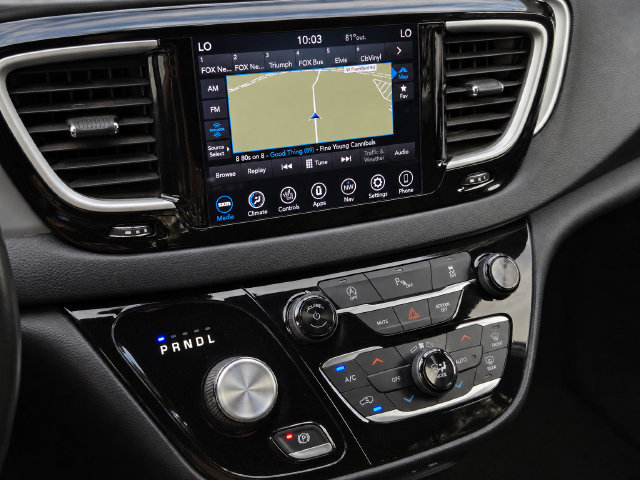 Used 2020 Chrysler Pacifica Touring-L w/ S Appearance Package FWD image 24