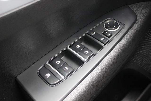 Used 2023 Kia Forte LXS image 16