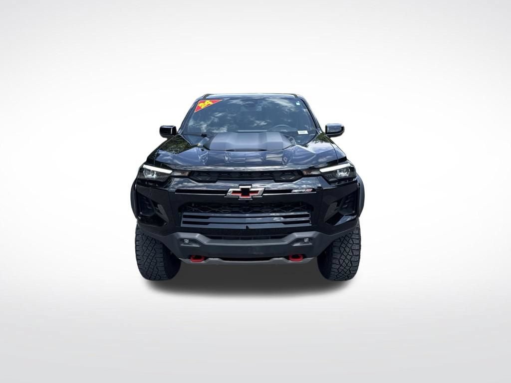 Used 2024 Chevrolet Colorado ZR2 AWD/4WD image 2