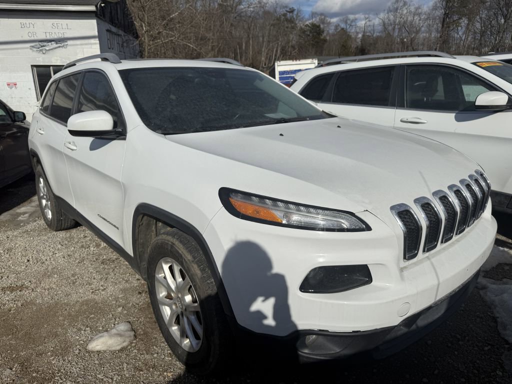 Used 2016 Jeep Cherokee Latitude w/ Comfort/Convenience Group image 2