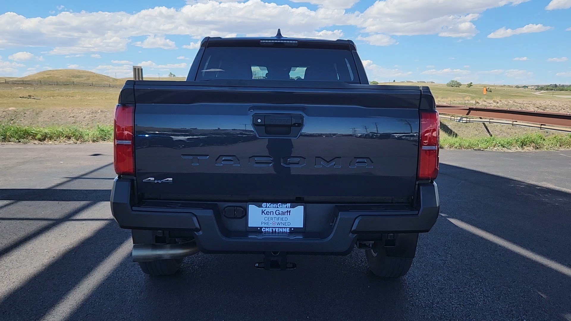 Used 2024 Toyota Tacoma SR AWD/4WD image 20