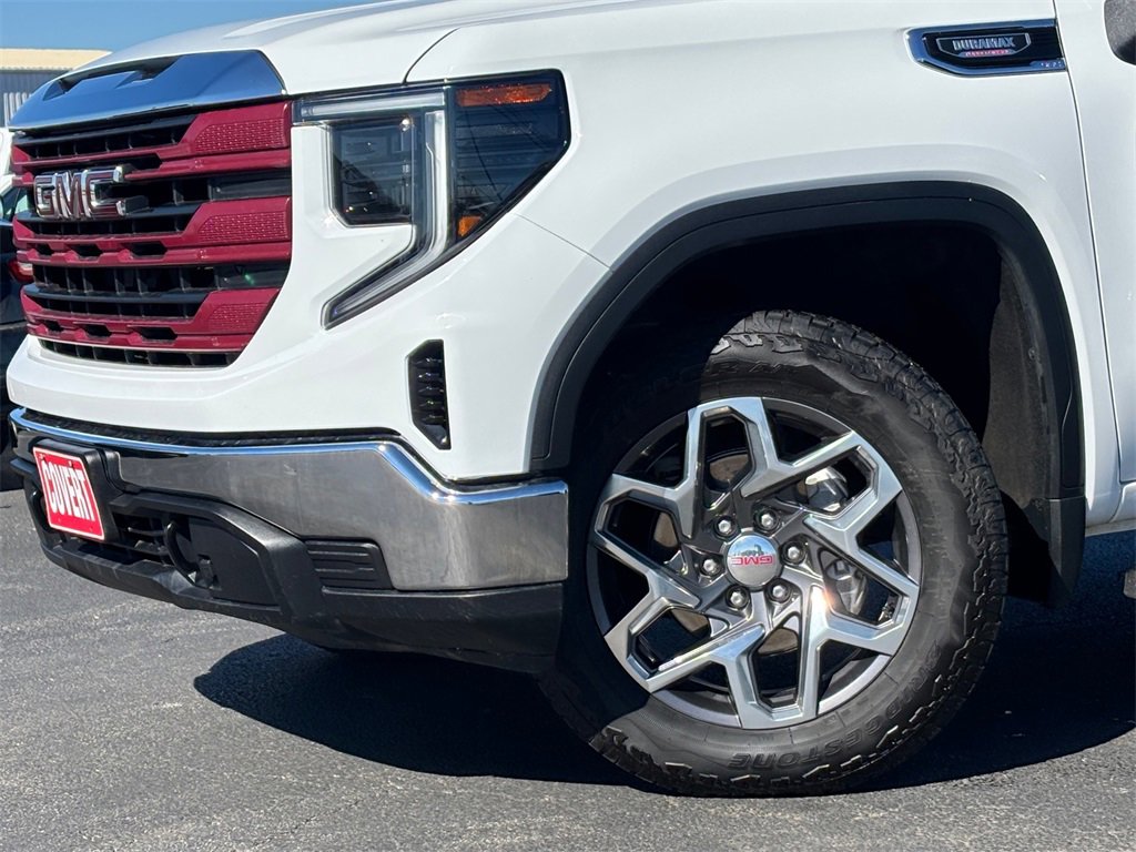 Used 2024 GMC Sierra 1500 SLE w/ X31 Off-Road Package image 3