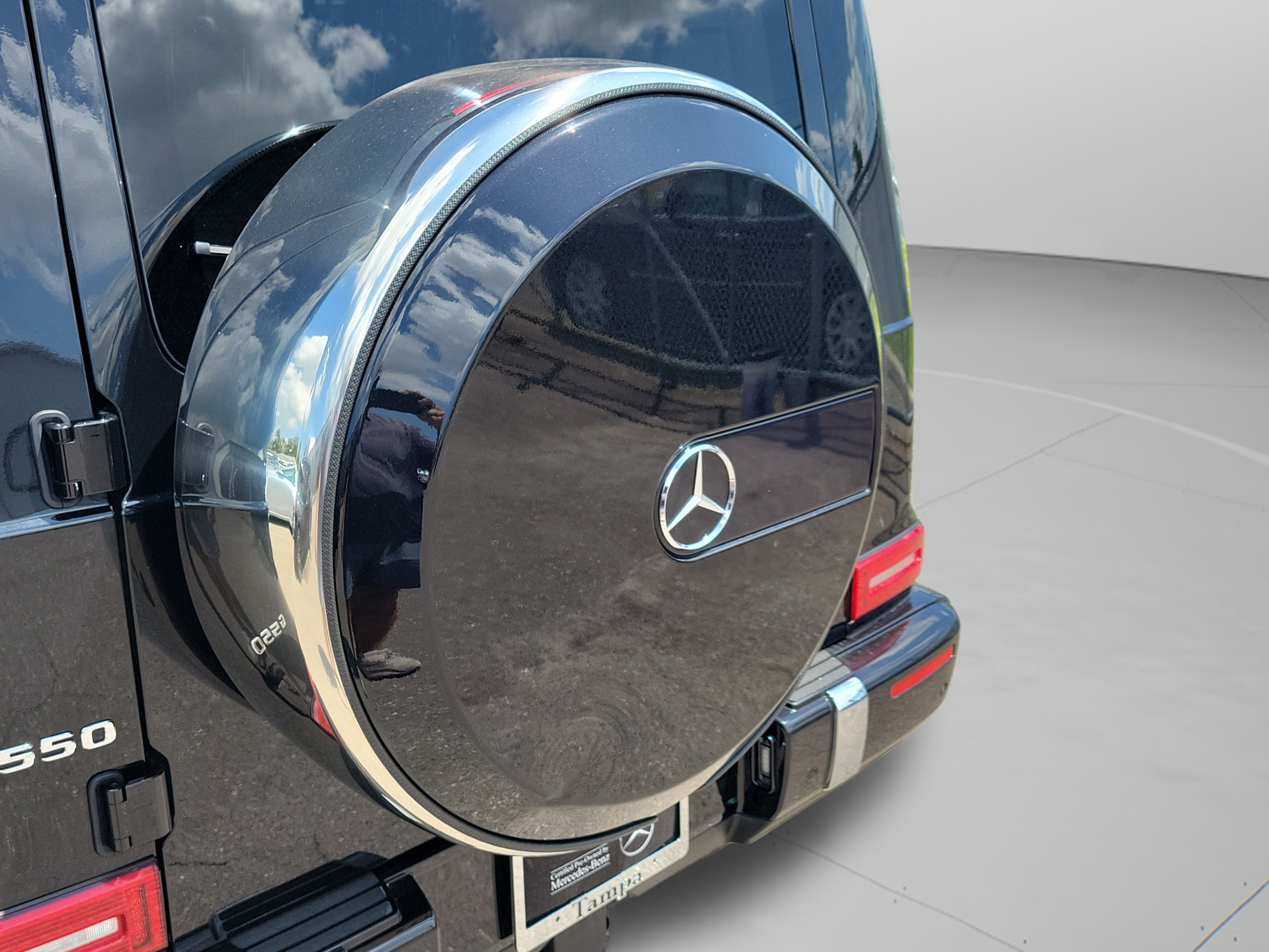 Certified 2021 Mercedes-Benz G 550 image 32