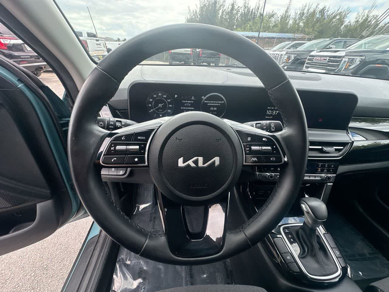 Used 2024 Kia Seltos S FWD image 15