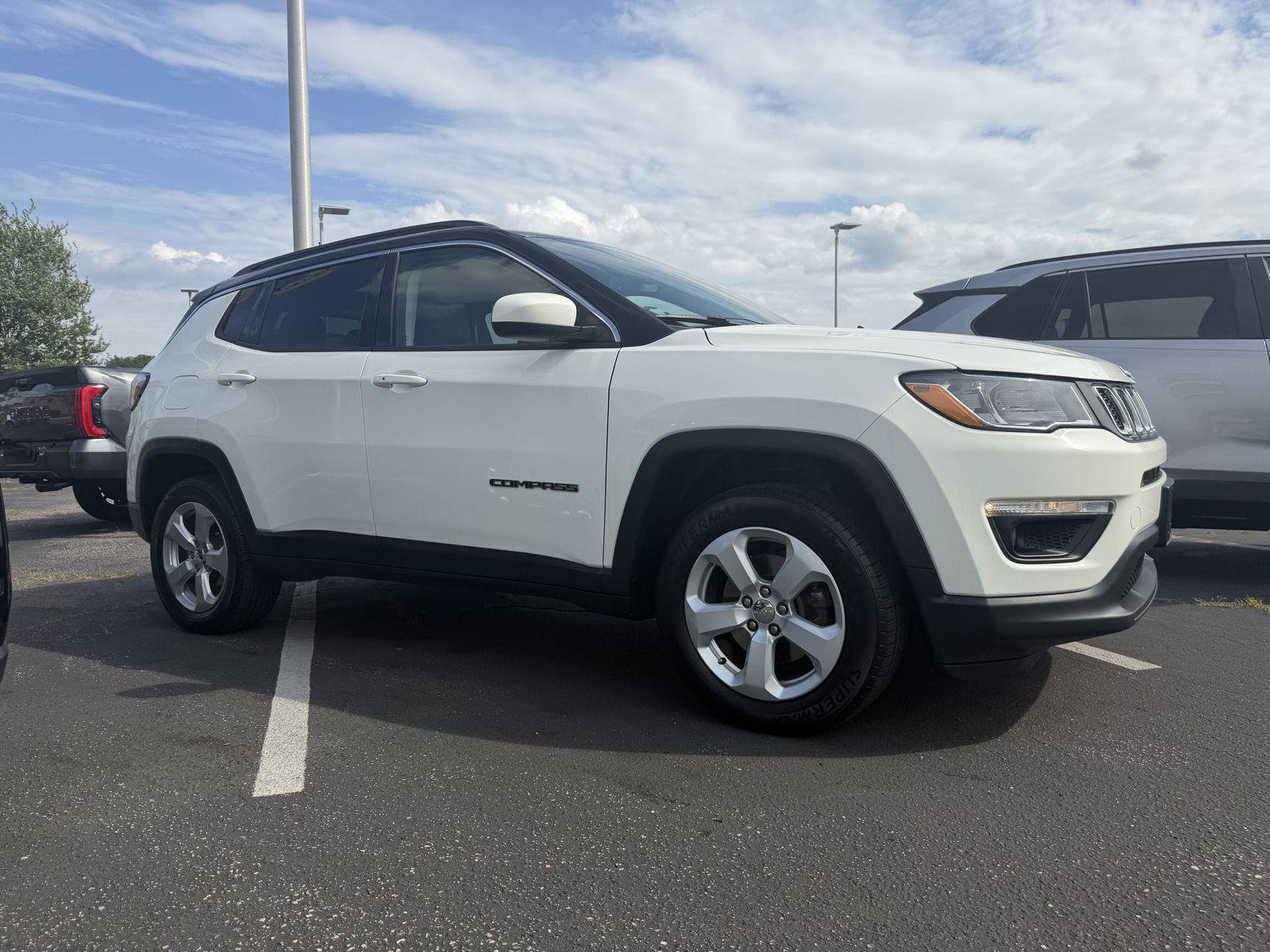 Used 2020 Jeep Compass Latitude w/ Popular Equipment Group AWD/4WD image 8