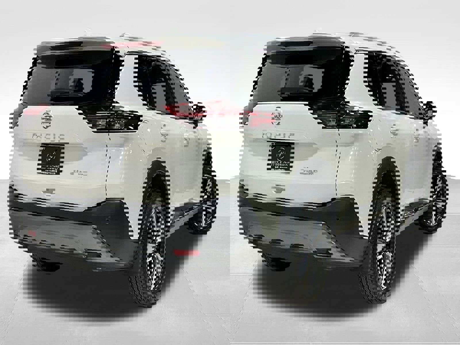 Used 2023 Nissan Rogue SL AWD/4WD image 5