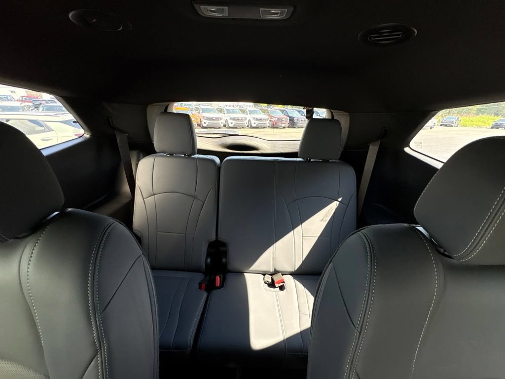 Used 2023 Buick Enclave Essence w/ Trailering Package, 5000 lbs. FWD image 34