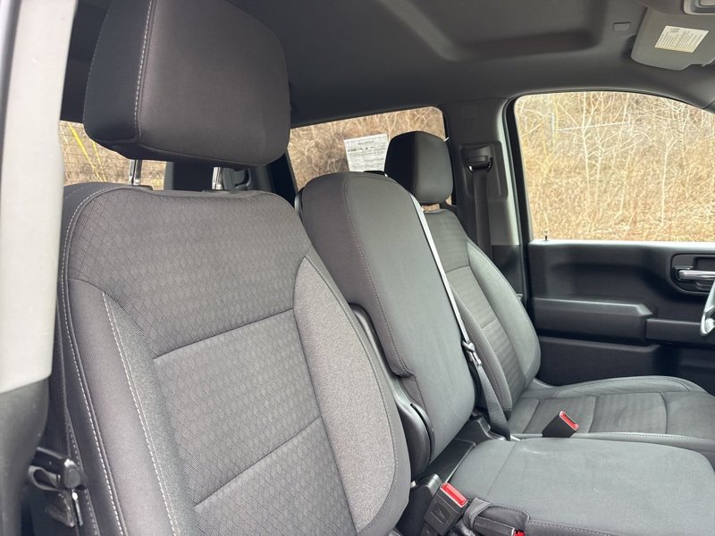 Used 2024 Chevrolet Silverado 2500 Custom w/ Custom Value Package image 15