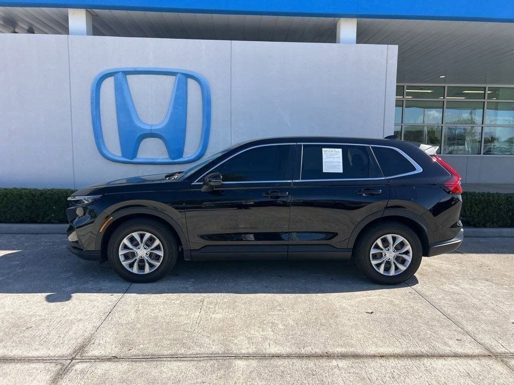 Certified 2025 Honda CR-V LX image 3