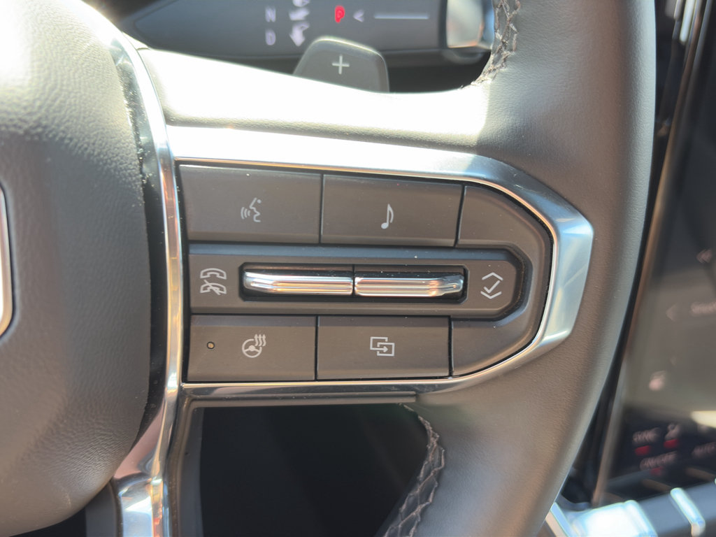 Certified 2025 GMC Yukon Denali AWD/4WD image 20