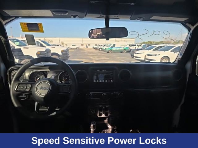 Used 2023 Jeep Gladiator Sport AWD/4WD image 7
