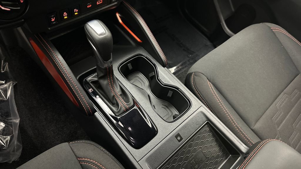 Used 2022 Nissan Frontier PRO-4X image 13