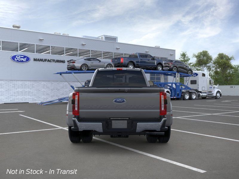 New 2026 Ford F350 4x4 Crew Cab DRW Super Duty image 5
