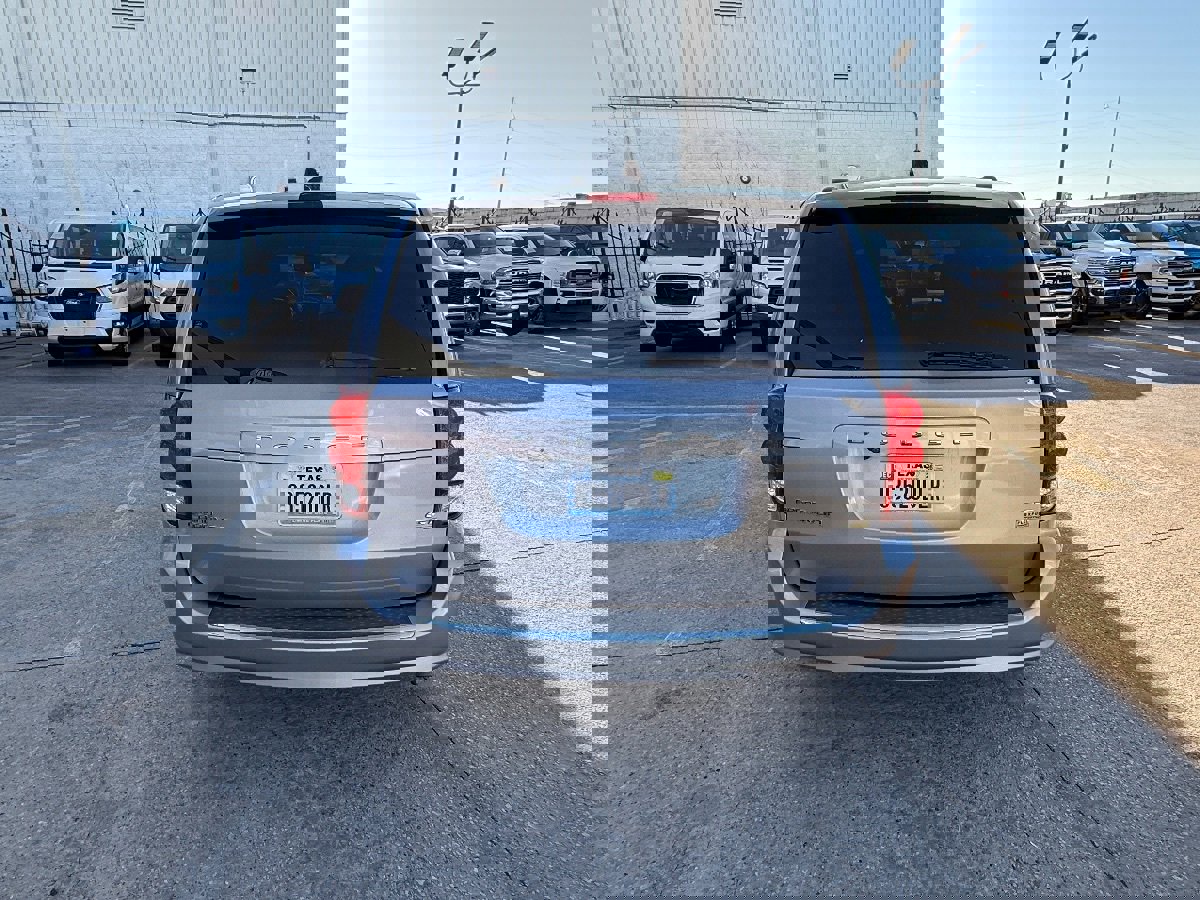 Used 2019 Dodge Grand Caravan GT image 5