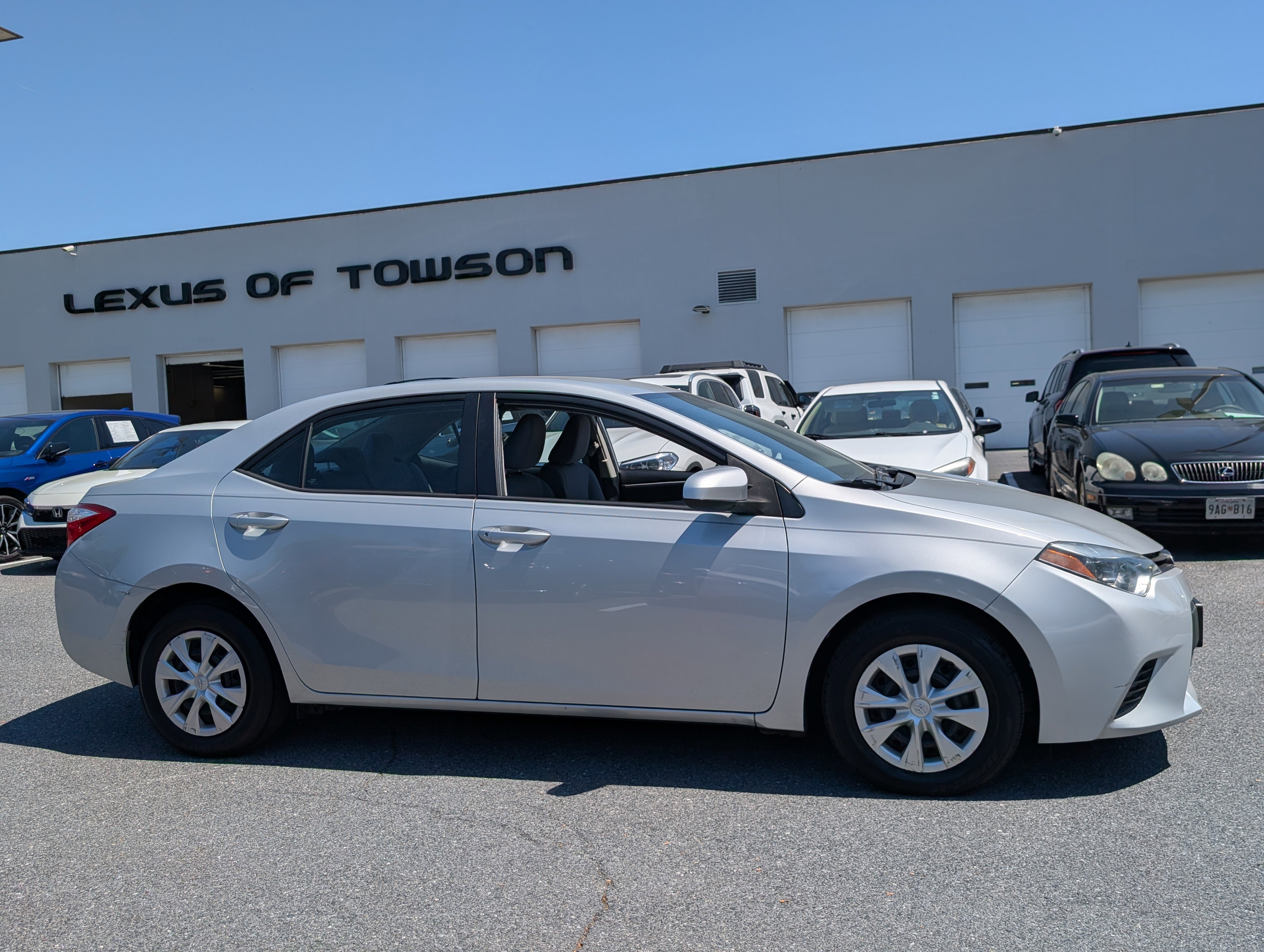 Used 2014 Toyota Corolla L FWD image 2