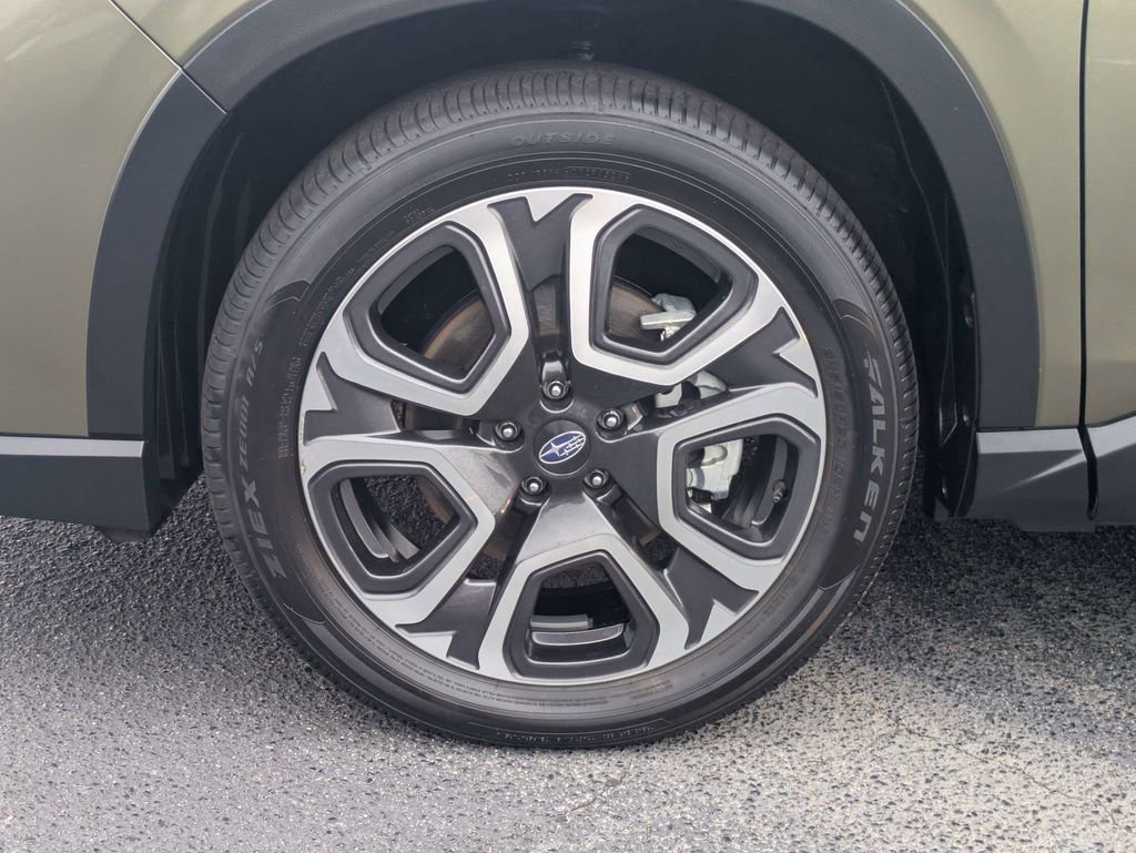 Certified 2025 Subaru Ascent Limited AWD/4WD image 12