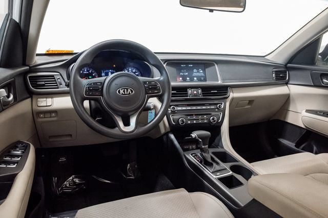 Used 2018 Kia Optima LX w/ 17" Alloy Wheels Package FWD image 7