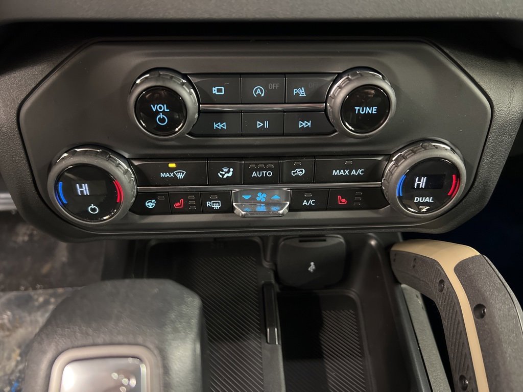 New 2026 Ford Bronco Badlands image 13