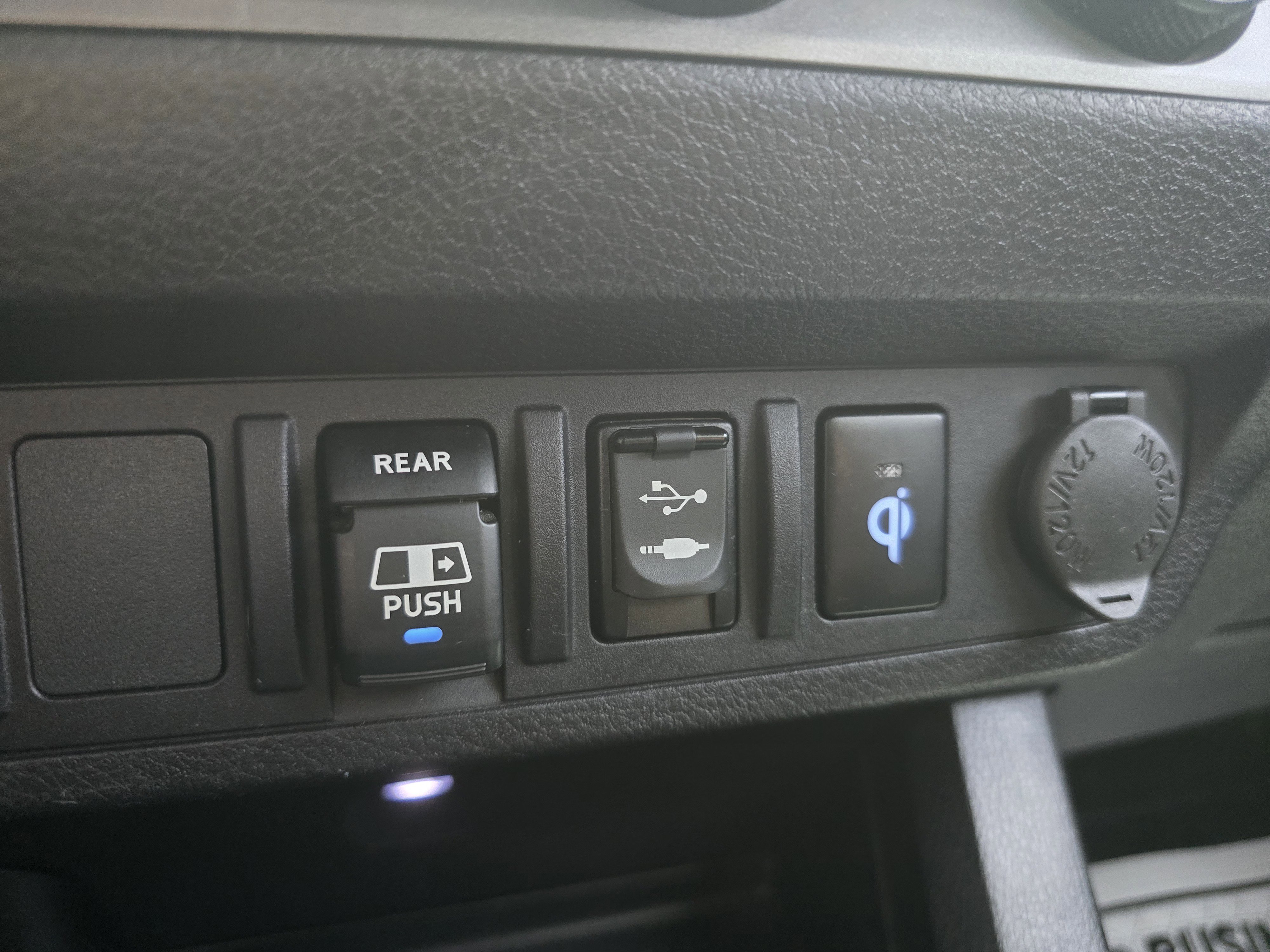 Used 2018 Toyota Tacoma TRD Off-Road image 34