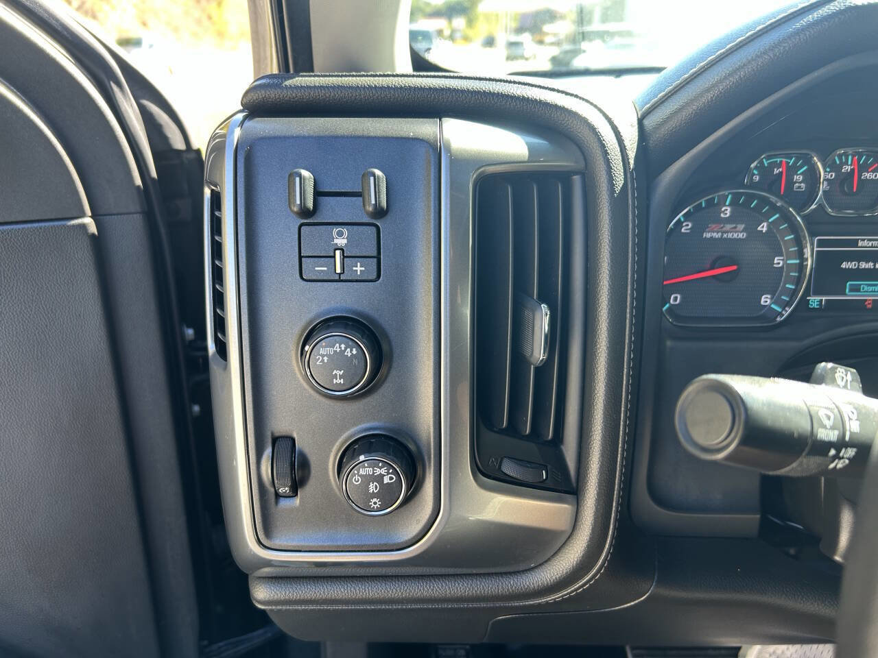 Used 2017 Chevrolet Silverado 1500 LTZ Z71 w/ LTZ Plus Package image 23