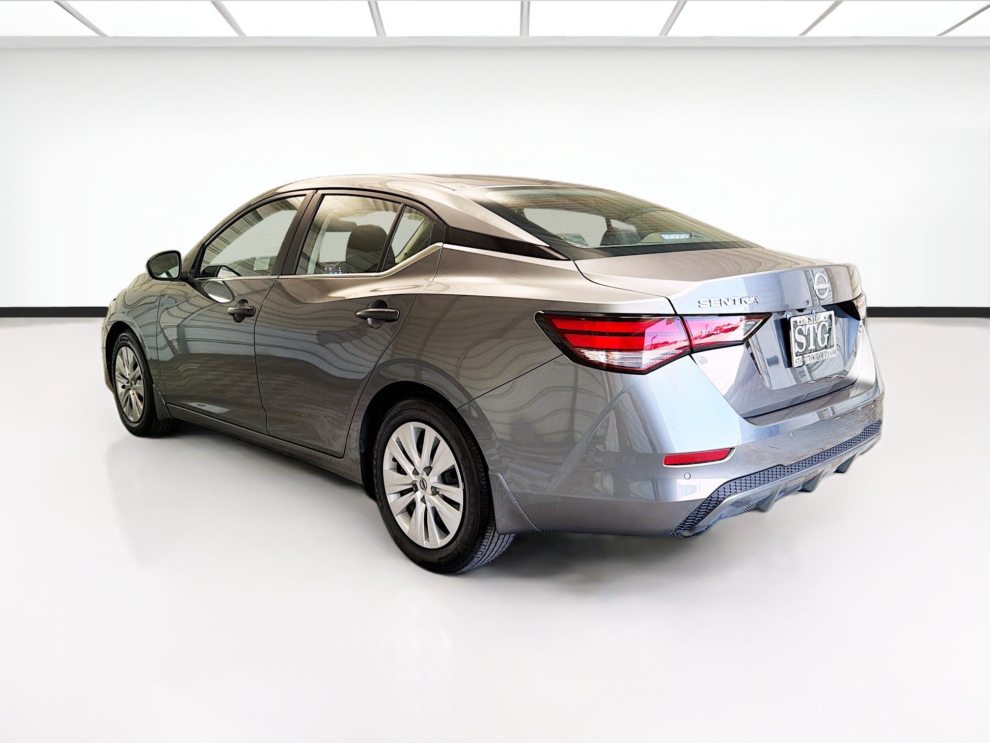Used 2025 Nissan Sentra S FWD image 6