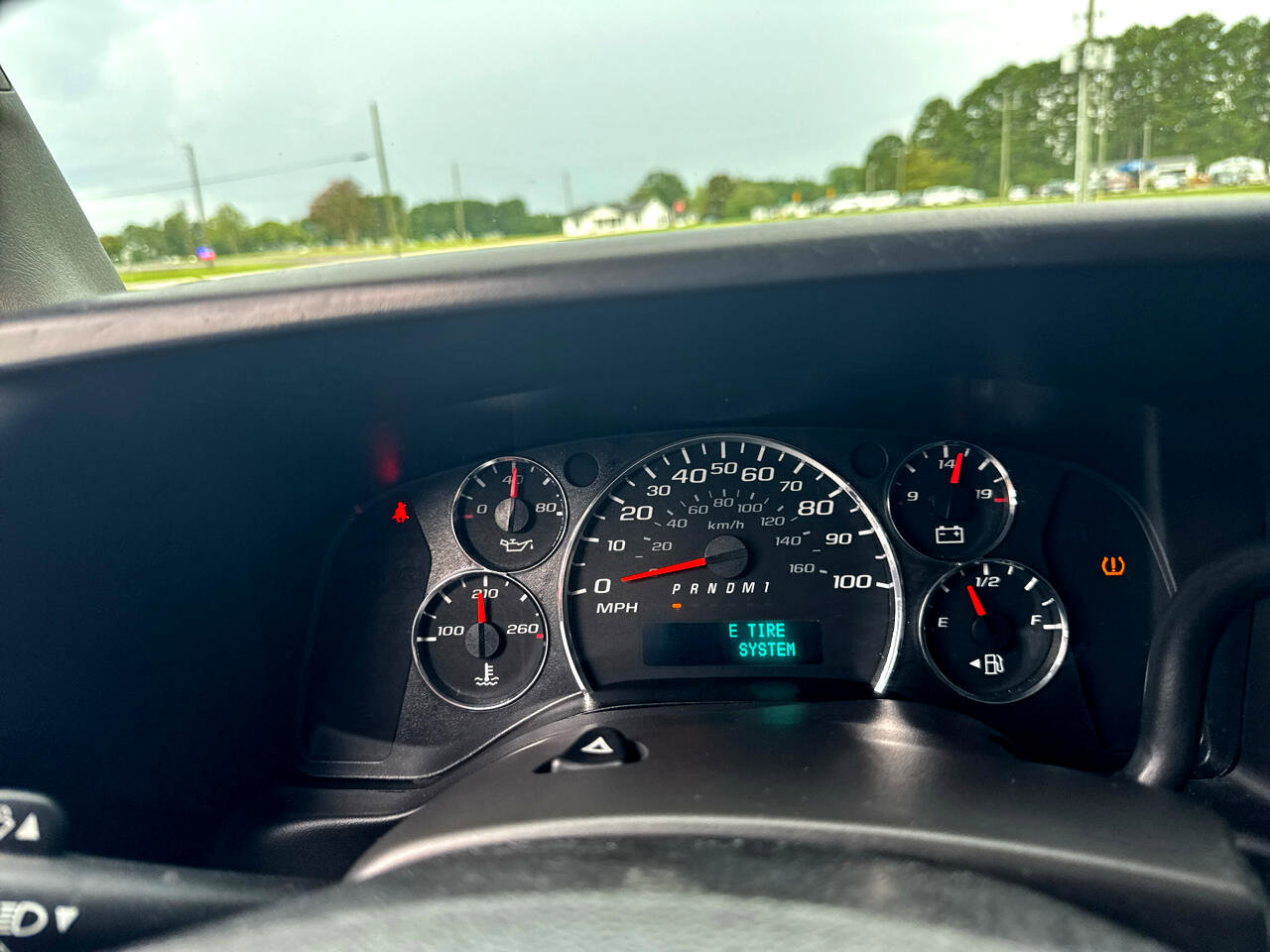 Used 2017 Chevrolet Express 2500 image 15