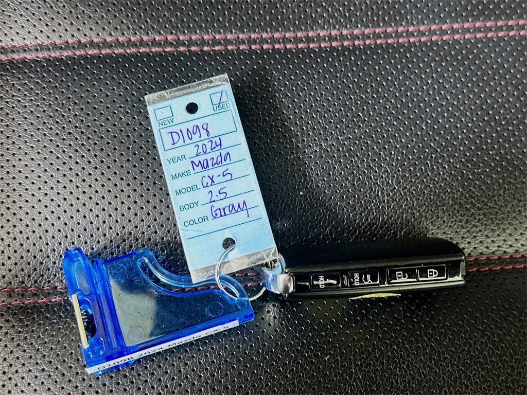 Used 2024 MAZDA CX-5 Carbon Edition image 35