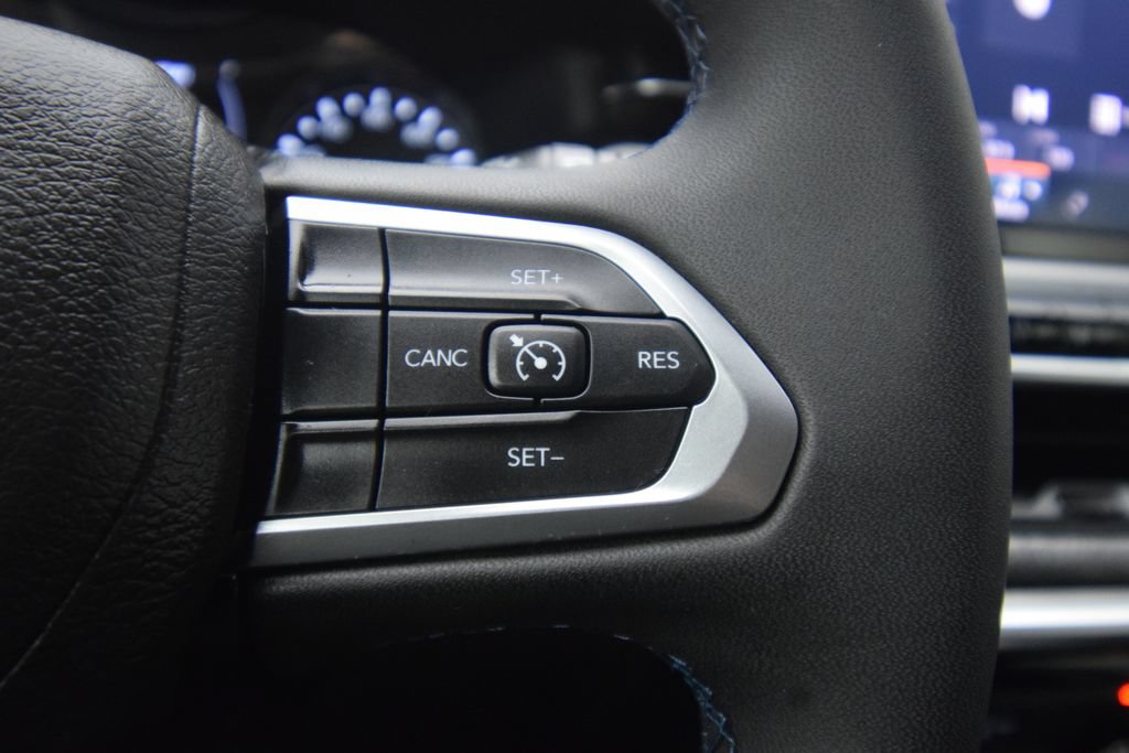 Used 2022 Jeep Compass Latitude AWD/4WD image 34
