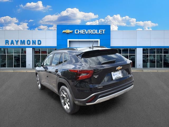 New 2026 Chevrolet Trax LT w/ LT Convenience Package FWD image 6