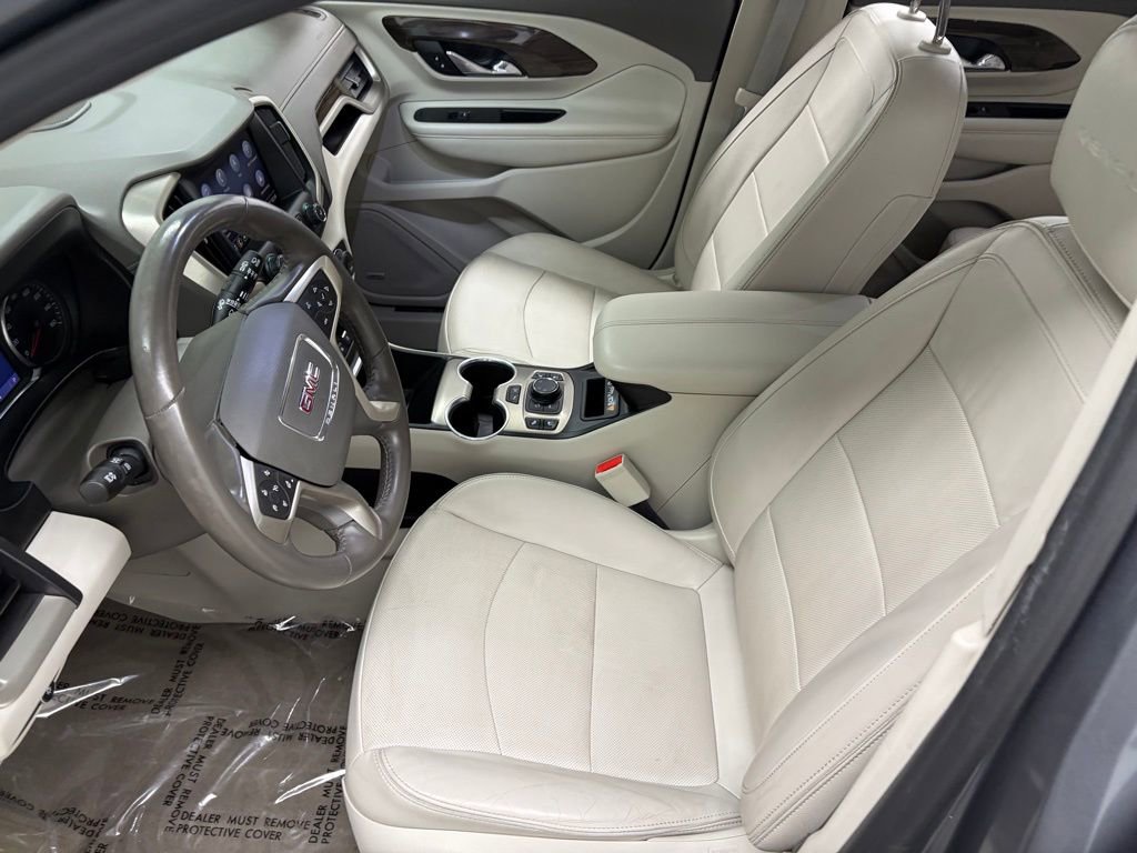 Used 2020 GMC Terrain Denali w/ Denali Premium Package AWD/4WD image 16