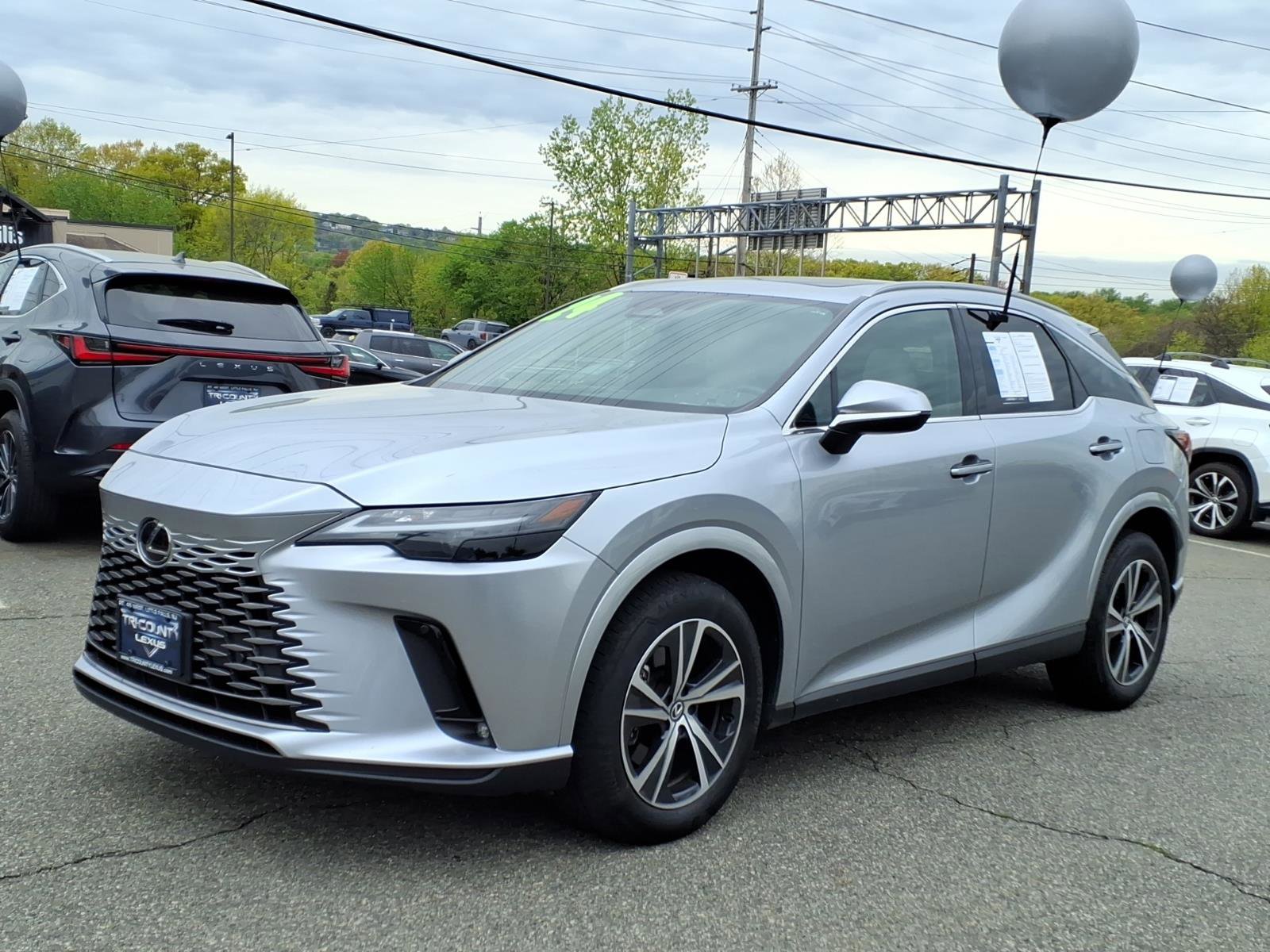 Used 2024 Lexus RX 350 Premium w/ Cold Area Package AWD/4WD image 3