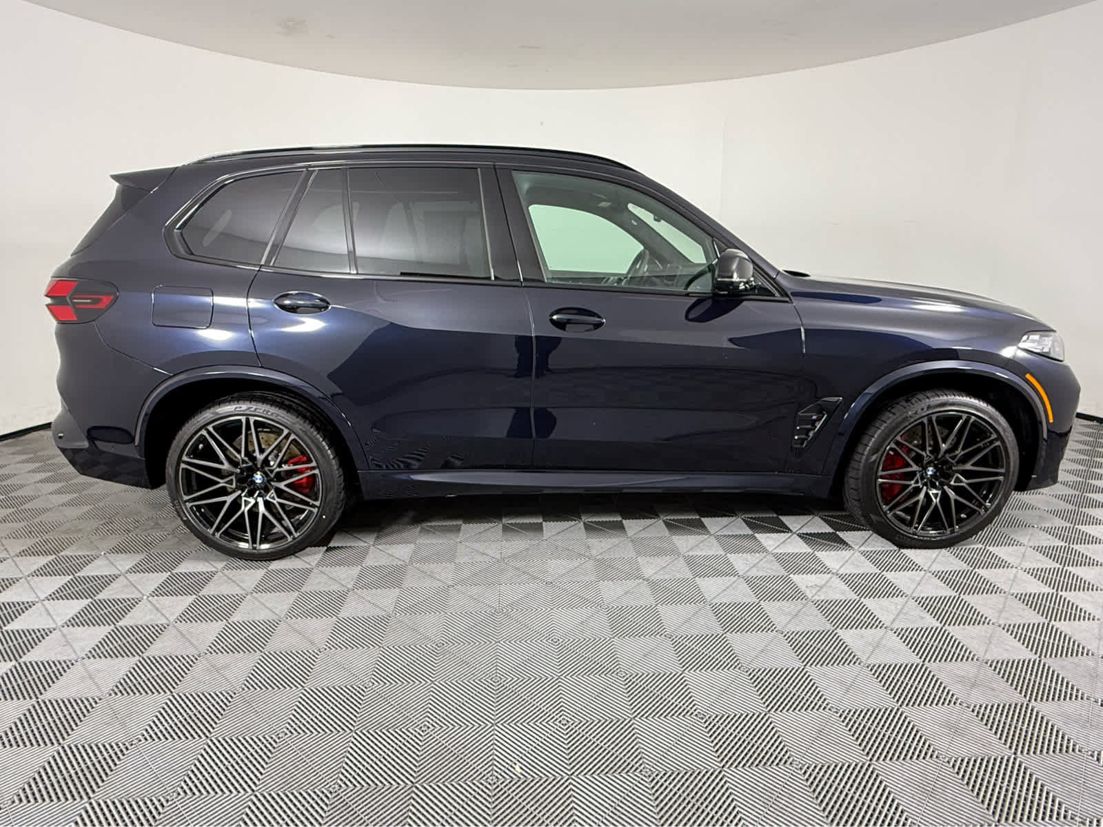 New 2026 BMW X5 M Competition w/ Executive Package AWD/4WD image 2