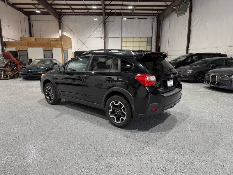 Used 2016 Subaru Crosstrek 2.0i Limited AWD/4WD image 3