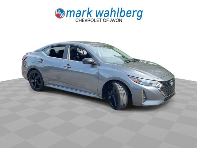 Used 2024 Nissan Sentra SR w/ Trunk Package FWD image 2