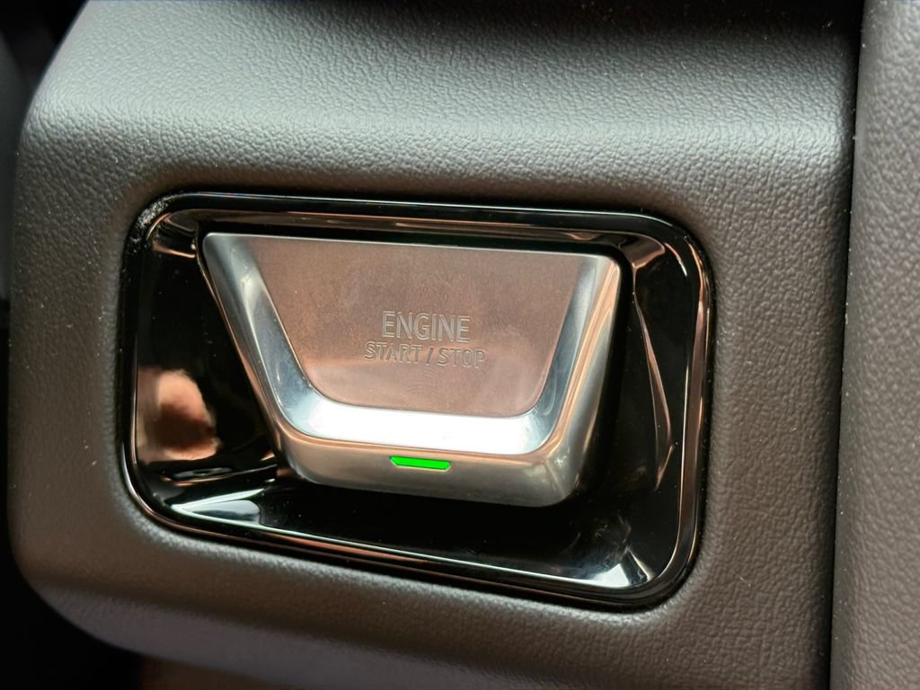 New 2026 GMC Yukon AT4 w/ AT4 Premium Package AWD/4WD image 32