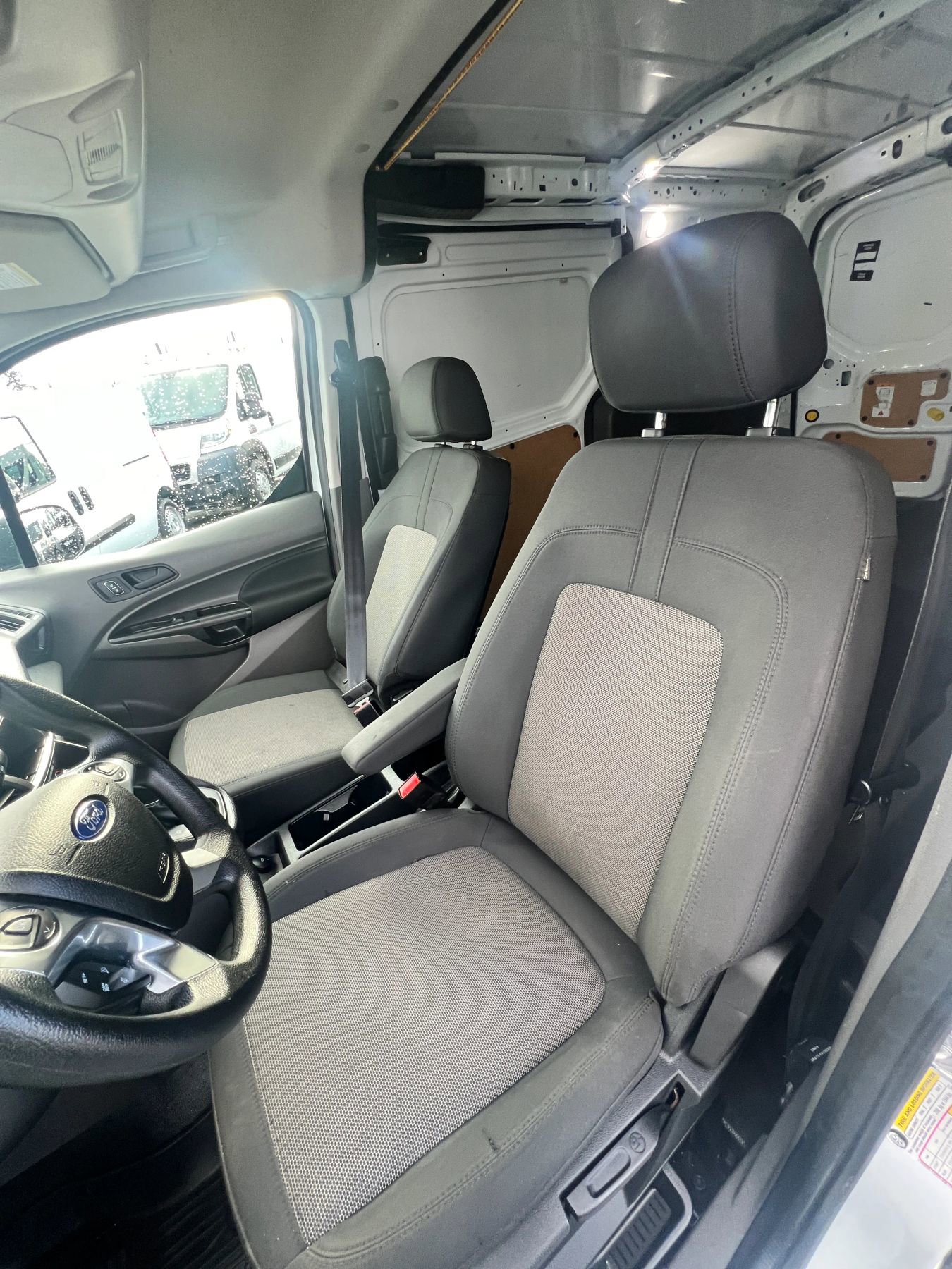 Used 2021 Ford Transit Connect XL image 11