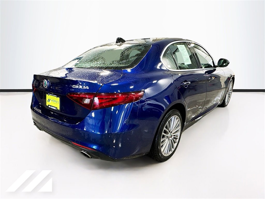 Used 2019 Alfa Romeo Giulia Ti w/ Quick Order Package 22X Lusso image 5
