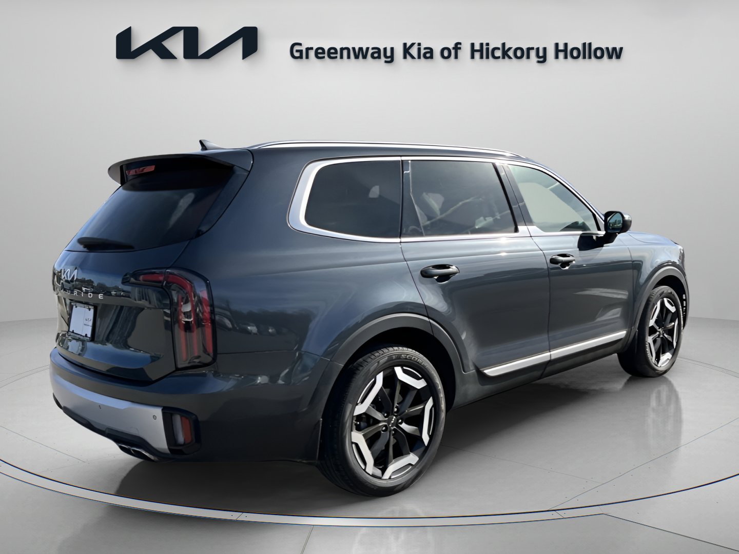 Used 2024 Kia Telluride EX image 7