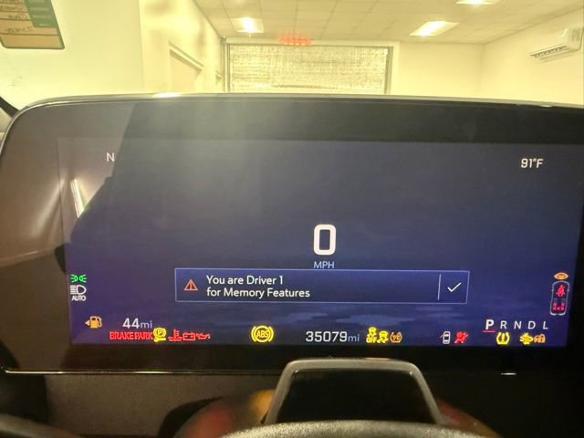 Used 2024 Chevrolet Traverse RS AWD/4WD image 19