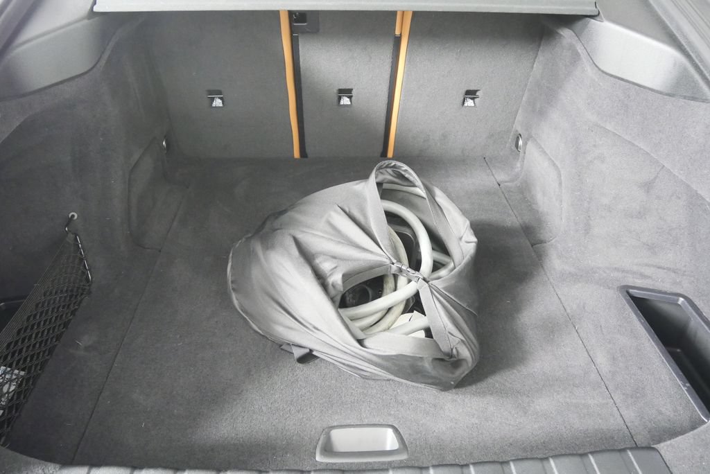 Used 2023 BMW i4 eDrive35 RWD image 16