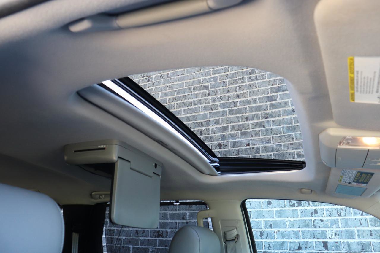 Used 2016 Toyota Sequoia Limited image 29